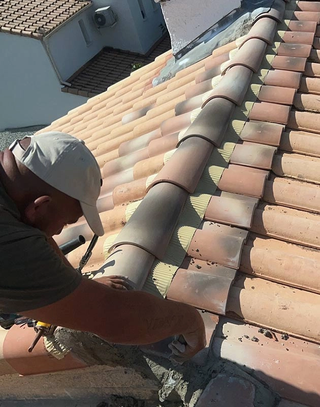 Pose de bardage sur façade extérieure à Lunel dans l’Hérault