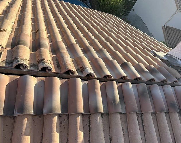 Travaux de rénovation de toiture à Lunel – CB RENOV